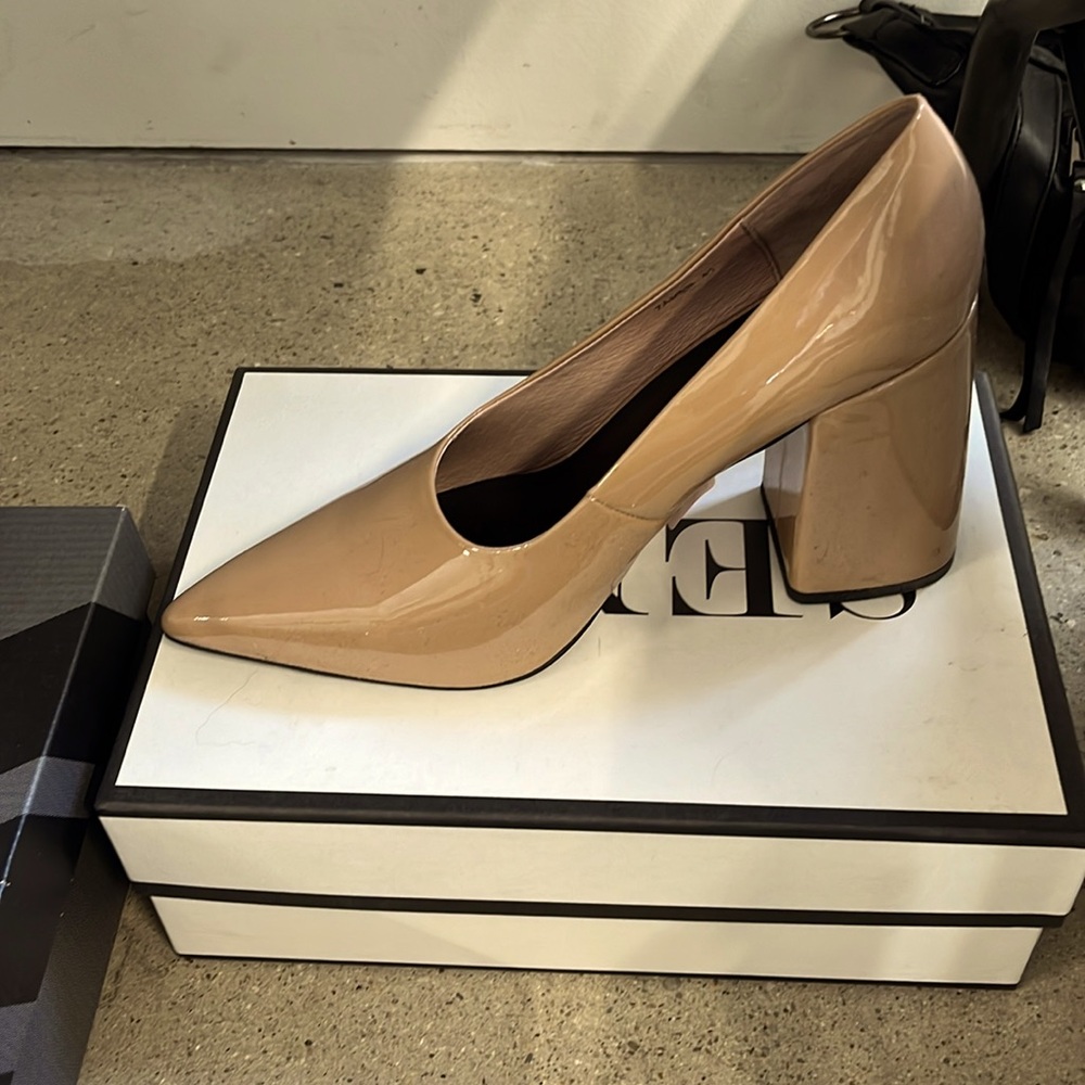 Size 41 Senso Pumps Never Worn